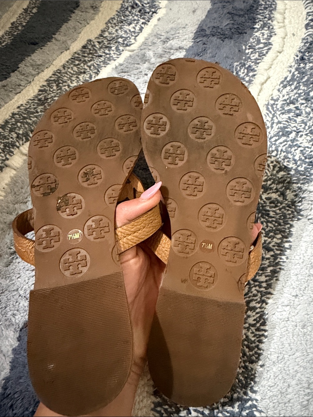Tory Burch Miller Cognac Leather Logo Thong Sandals - Picture 2 of 4